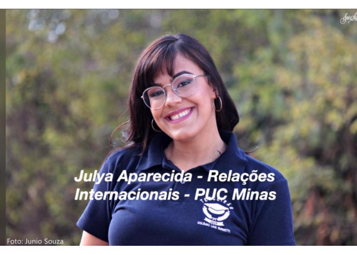 Julya Aparecida / Relações Internacionais PUC - MG